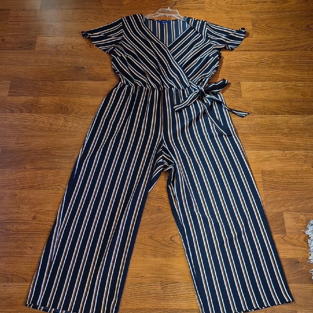 Apt. 9 Black and White Striped Jumpsuit with Tie Waist